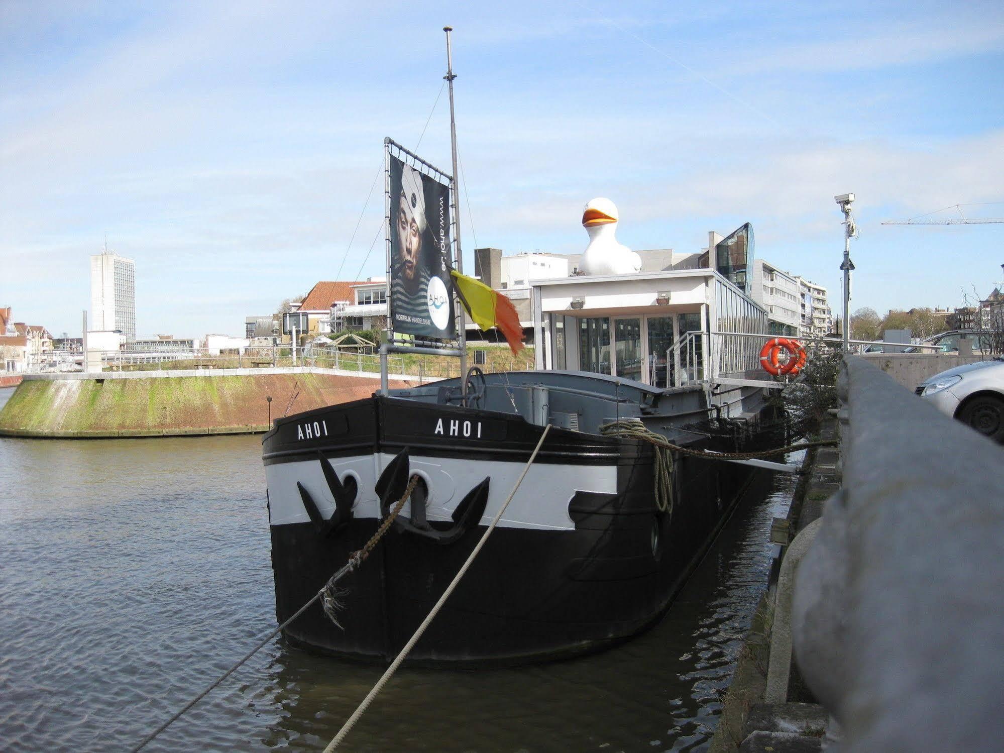 Hotel Restaurant Brasserie Feestzaal Ahoi, Kortrijk Exteriér fotografie